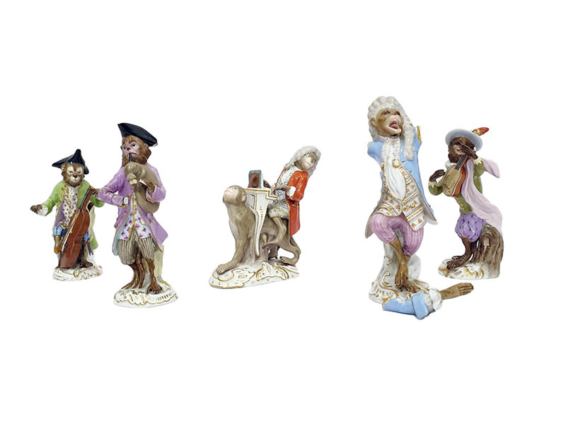 The-Cotswold-Auction-Company-Meissen porcelain five piece monkey band sold for £1,800_clipped_rev_1