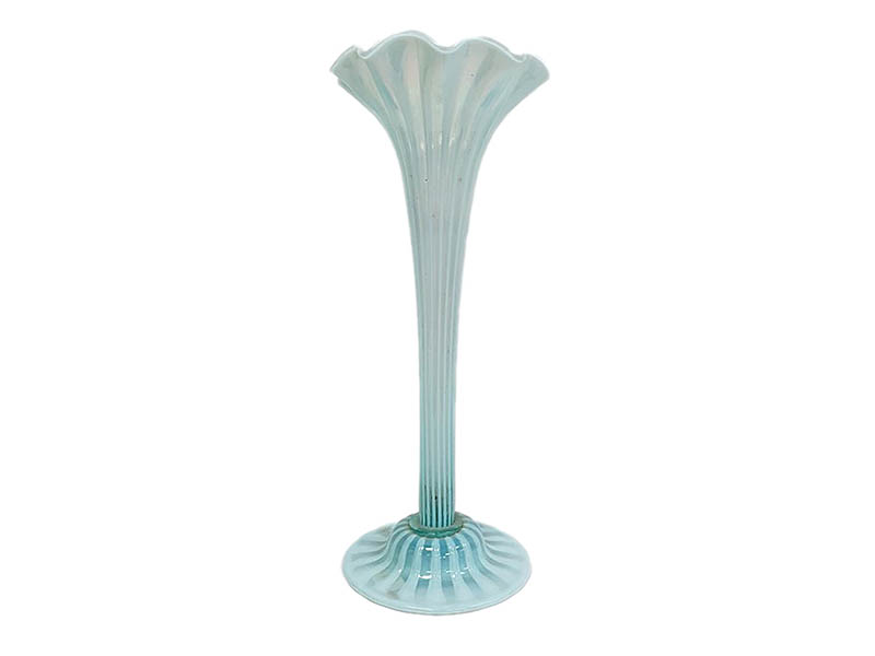 Large Victorian vaseline glass trumpet vase sold for £140